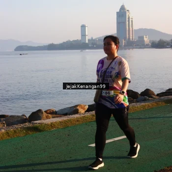 Runner Photo 6100797