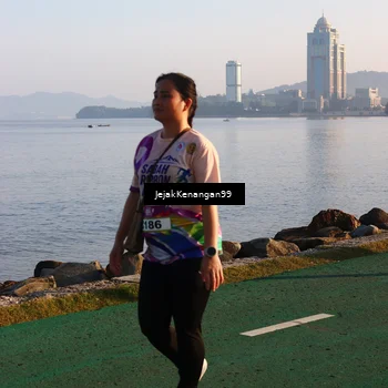 Runner Photo 6100825