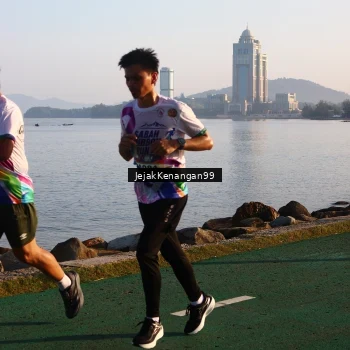 Runner Photo 6100854