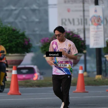Runner Photo 6100855