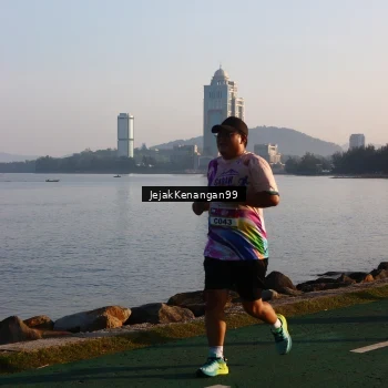 Runner Photo 6100873