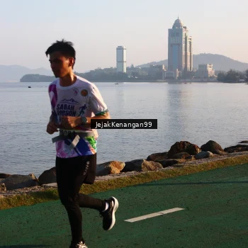 Runner Photo 6100878