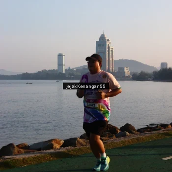 Runner Photo 6100880