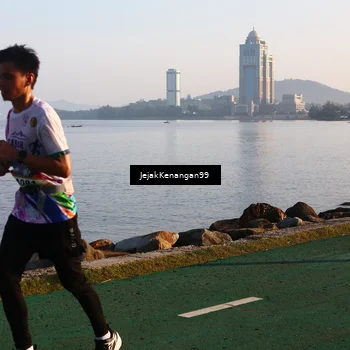 Runner Photo 6100892