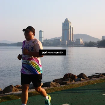 Runner Photo 6100914