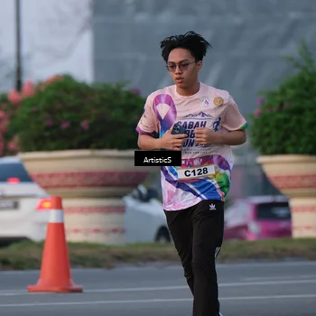 Runner Photo 6100944