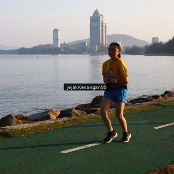 Runner Photo 6100996