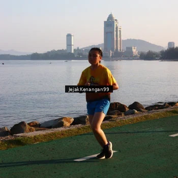 Runner Photo 6101013