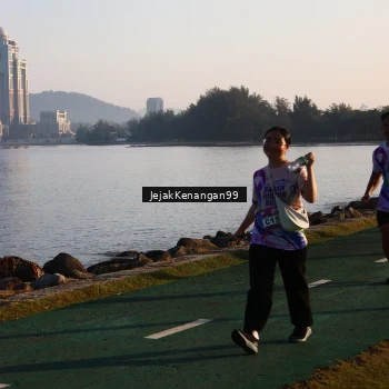 Runner Photo 6101040