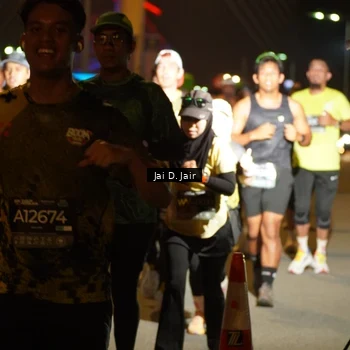 Runner Photo 6101043