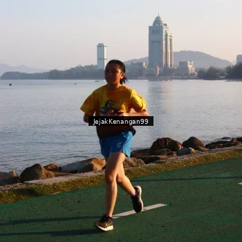 Runner Photo 6101046