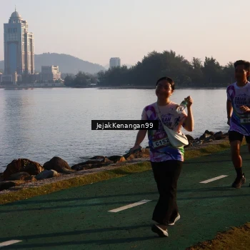 Runner Photo 6101090
