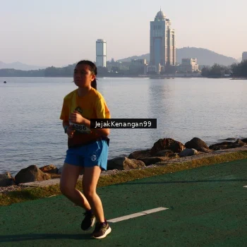 Runner Photo 6101104