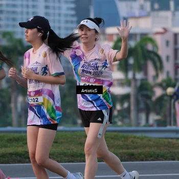 Runner Photo 6101134