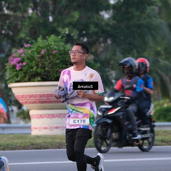 Runner Photo 6101174