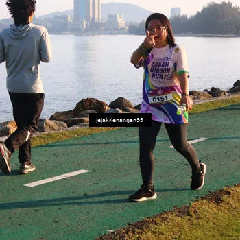 Runner Photo 6101176