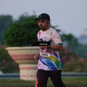 Runner Photo 6101195
