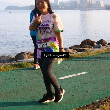 Runner Photo 6101240