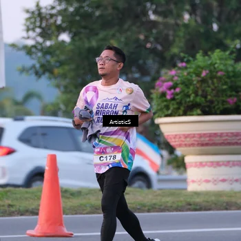 Runner Photo 6101262