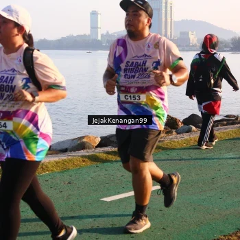 Runner Photo 6101332