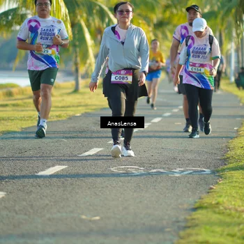 Runner Photo 6101380