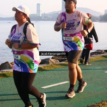 Runner Photo 6101384