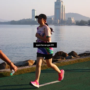 Runner Photo 6101677