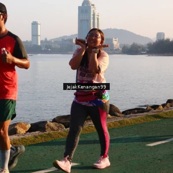 Runner Photo 6101777
