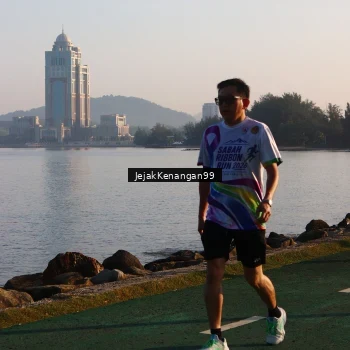 Runner Photo 6101813