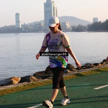 Runner Photo 6101899