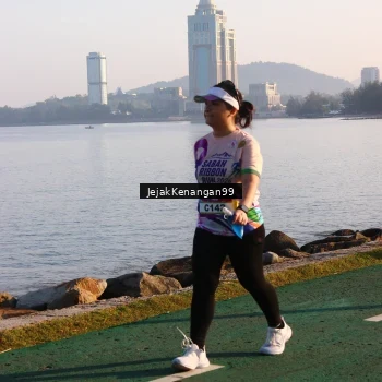 Runner Photo 6101922