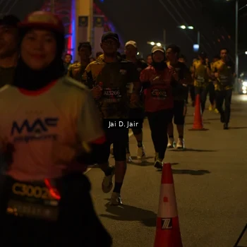 Runner Photo 6101940