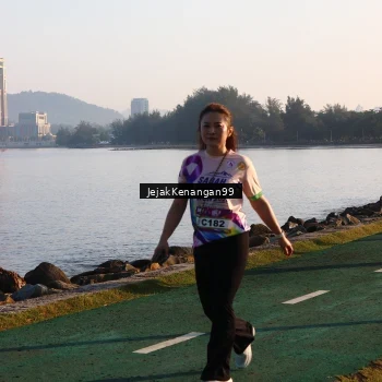 Runner Photo 6102000