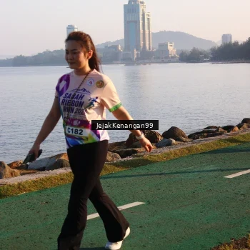 Runner Photo 6102055