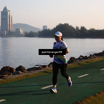 Runner Photo 6102179