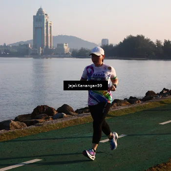Runner Photo 6102194