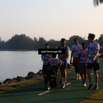 Runner Photo 6102279