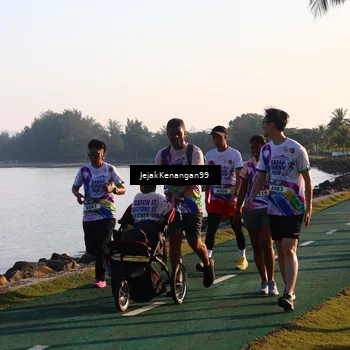 Runner Photo 6102297