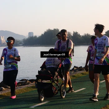 Runner Photo 6102309