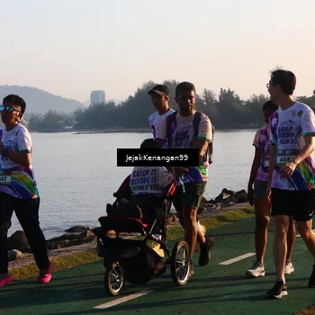 Runner Photo 6102330