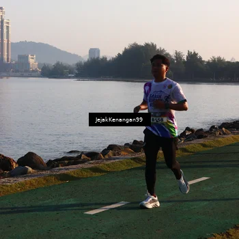 Runner Photo 6102390