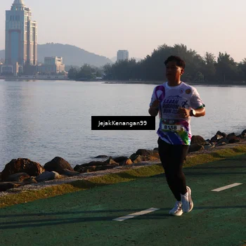 Runner Photo 6102403