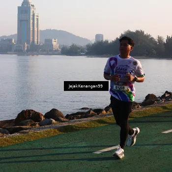 Runner Photo 6102405
