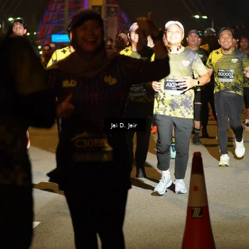 Runner Photo 6102411