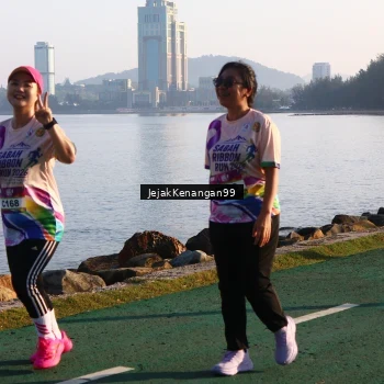 Runner Photo 6102592
