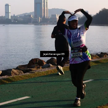 Runner Photo 6102643