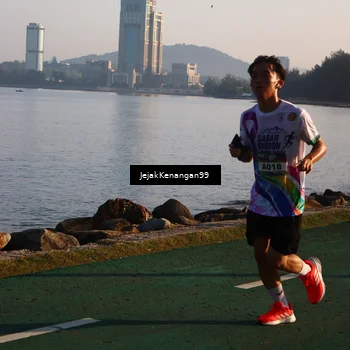 Runner Photo 6102719