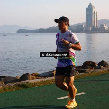 Runner Photo 6102843