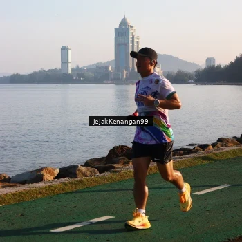 Runner Photo 6102848