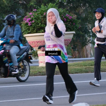 Runner Photo 6102864